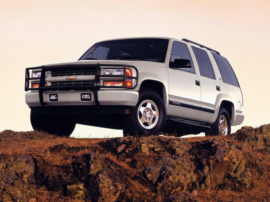  Chevrolet Tahoe Z71 2000 года  (фото 2 из 3)
